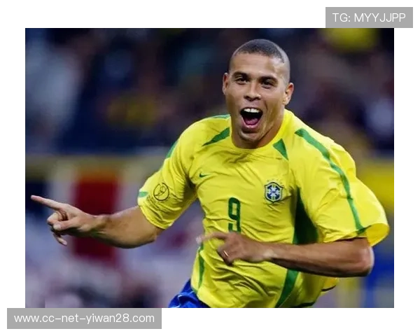 老鼠绰号背后隐藏的足球传奇球星身份揭秘