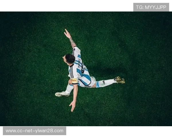 足球场上的魅力风采：性感球星大展运动魅力与完美身姿